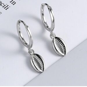 Elegant 925 Sterling Silver Shell Hoop Earrings